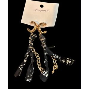 Free People scarf charm earrings NWT